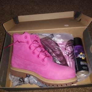 Brand new size juniors 6 equivalent to a women's 7